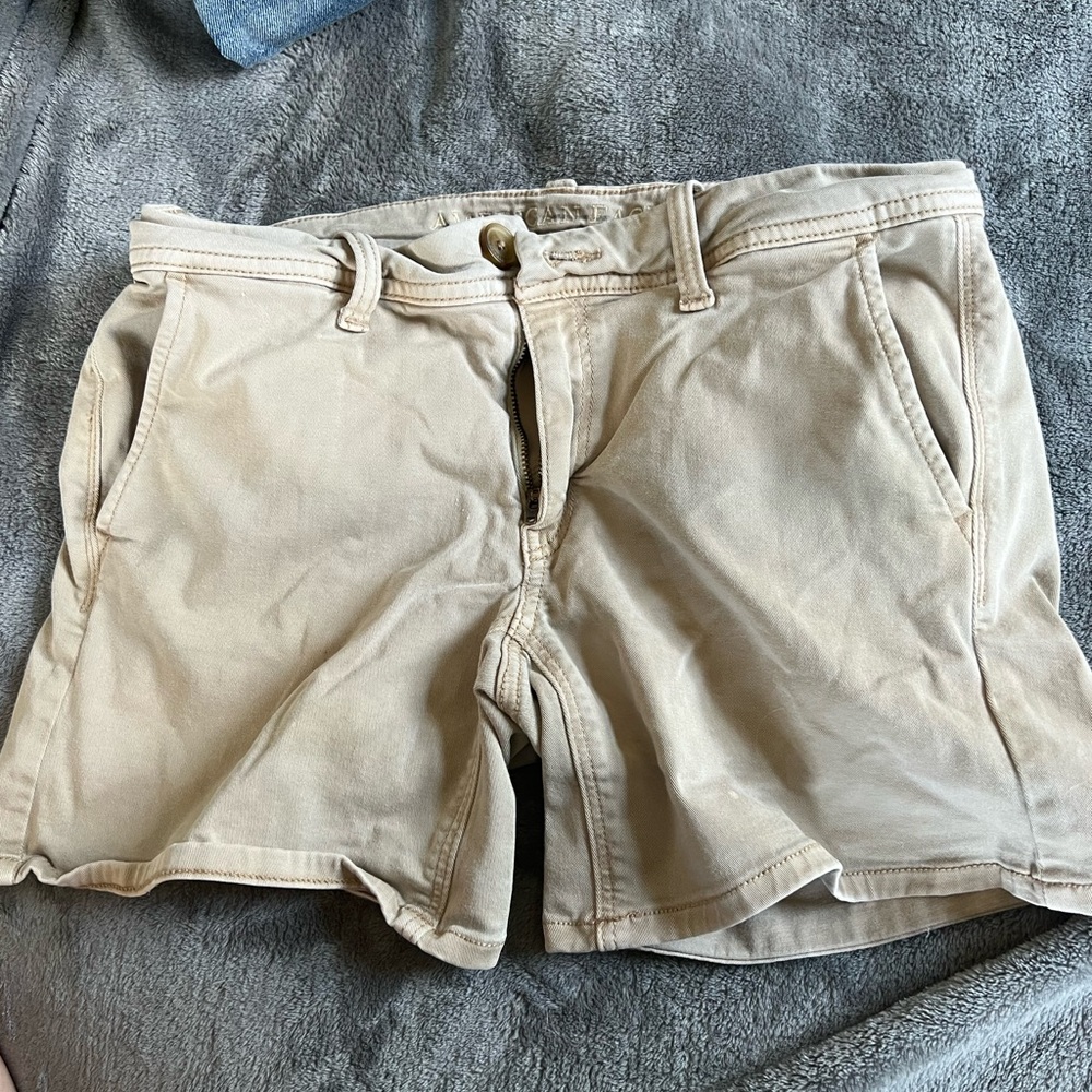American Eagle khaki shorts (super stretch), size 6, wore for work reasons